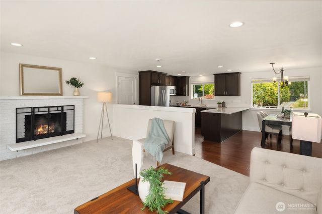 1719 19th Avenue SE, Puyallup, WA 98372