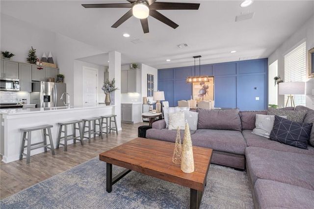 8001 Beacon Knob WAY, Austin, TX 78744