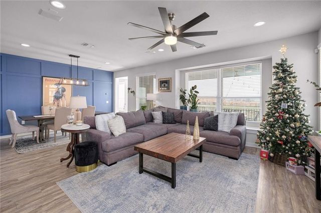 8001 Beacon Knob WAY, Austin, TX 78744