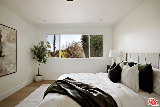 4041 Davana Road, Sherman Oaks, CA 91423