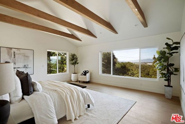 4041 Davana Road, Sherman Oaks, CA 91423