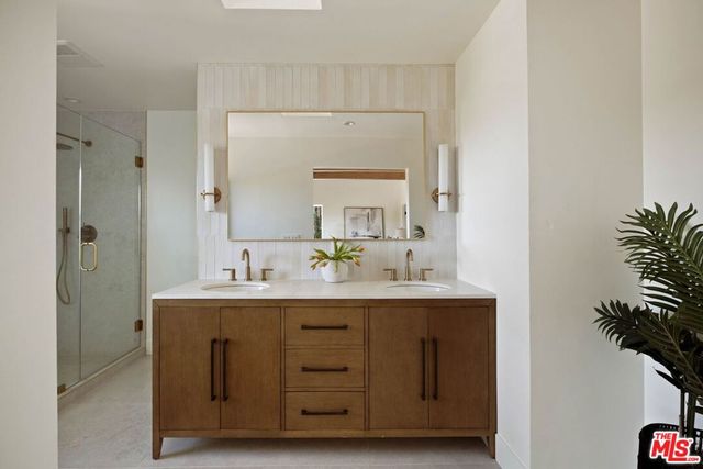 4041 Davana Road, Sherman Oaks, CA 91423