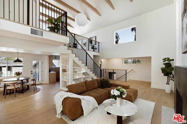 4041 Davana Road, Sherman Oaks, CA 91423