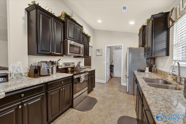 118 Gardengate Drive, Harvest, AL 35749