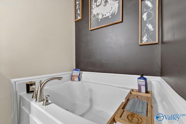 118 Gardengate Drive, Harvest, AL 35749