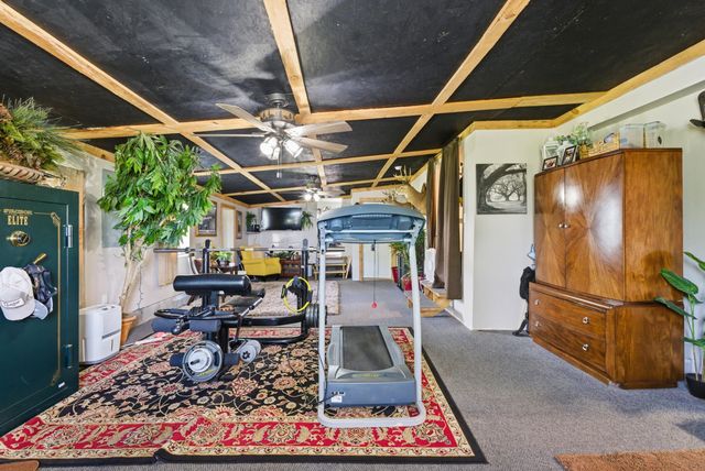 595 Ky-2002, Mckee, KY 40447