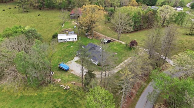 595 Ky-2002, Mckee, KY 40447