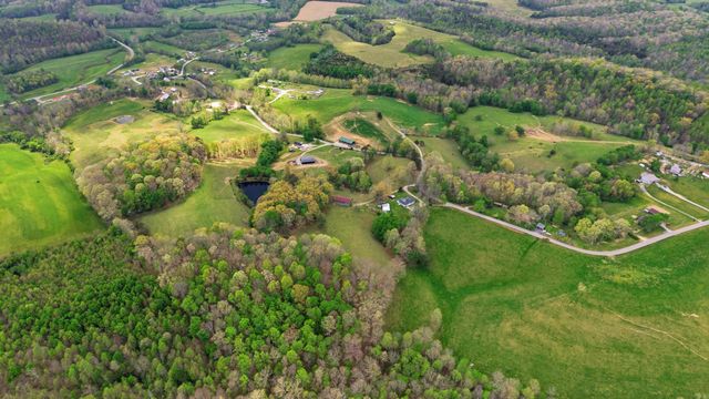 595 Ky-2002, Mckee, KY 40447
