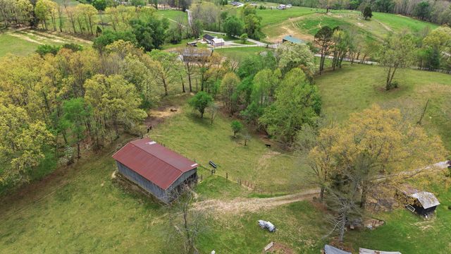 595 Ky-2002, Mckee, KY 40447