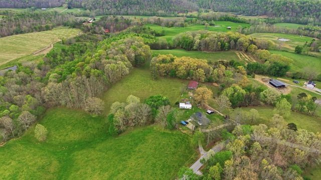 595 Ky-2002, Mckee, KY 40447