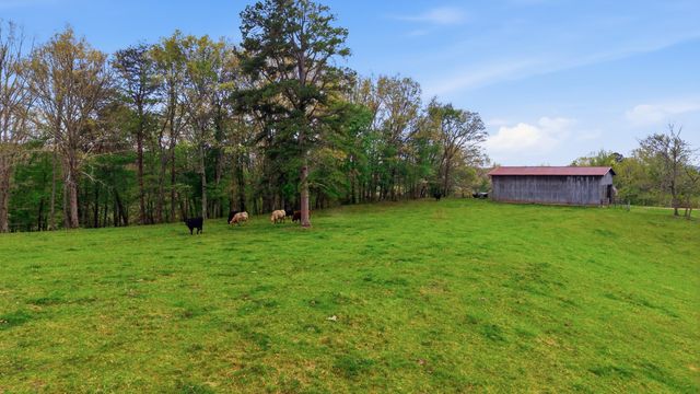 595 Ky-2002, Mckee, KY 40447