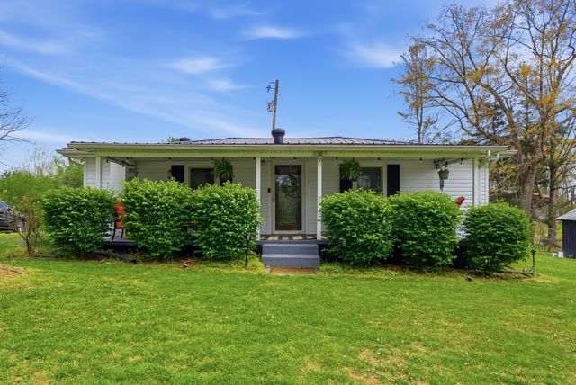 595 Ky-2002, Mckee, KY 40447