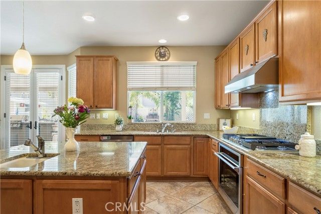 42550 Port Lane, Murrieta, CA 92562