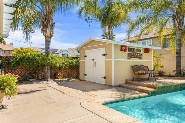 42550 Port Lane, Murrieta, CA 92562