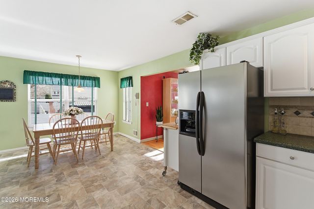 12 Madison Drive, Helmetta, NJ 08828