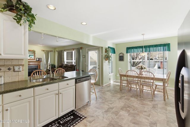 12 Madison Drive, Helmetta, NJ 08828