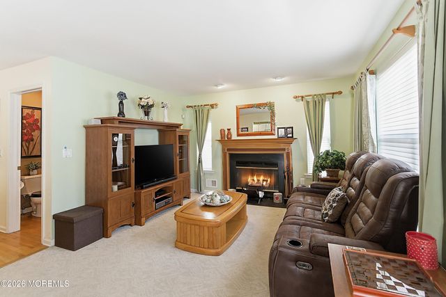 12 Madison Drive, Helmetta, NJ 08828