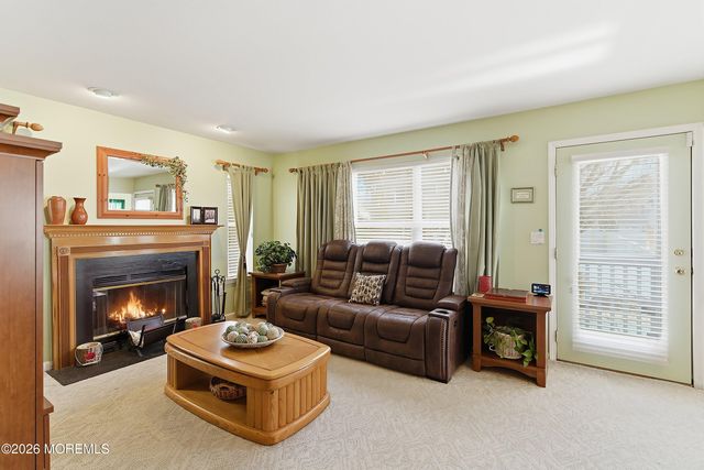 12 Madison Drive, Helmetta, NJ 08828