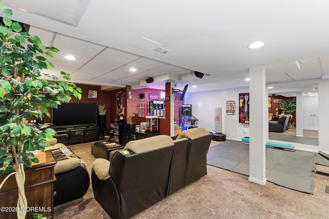 12 Madison Drive, Helmetta, NJ 08828