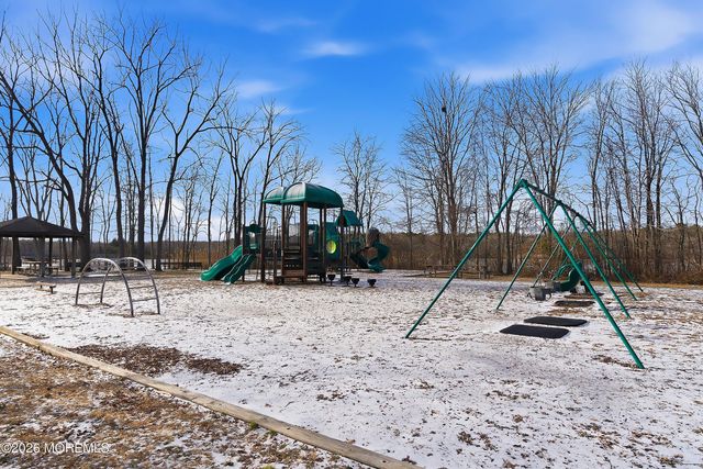 12 Madison Drive, Helmetta, NJ 08828