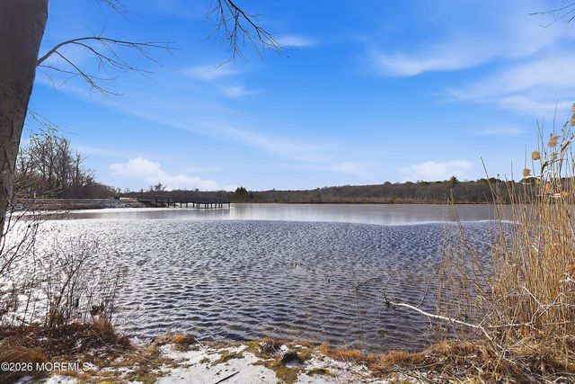 12 Madison Drive, Helmetta, NJ 08828