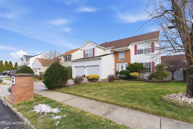 12 Madison Drive, Helmetta, NJ 08828