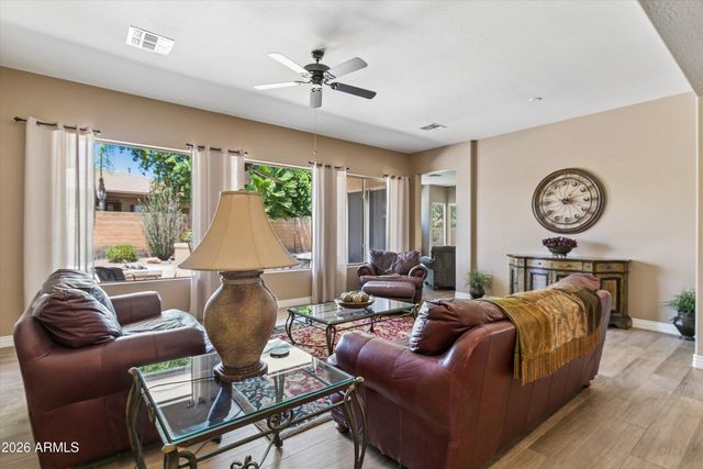 4342 W HACKAMORE Drive, Phoenix, AZ 85083