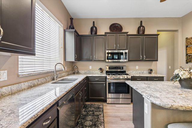4342 W HACKAMORE Drive, Phoenix, AZ 85083
