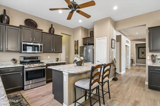 4342 W HACKAMORE Drive, Phoenix, AZ 85083