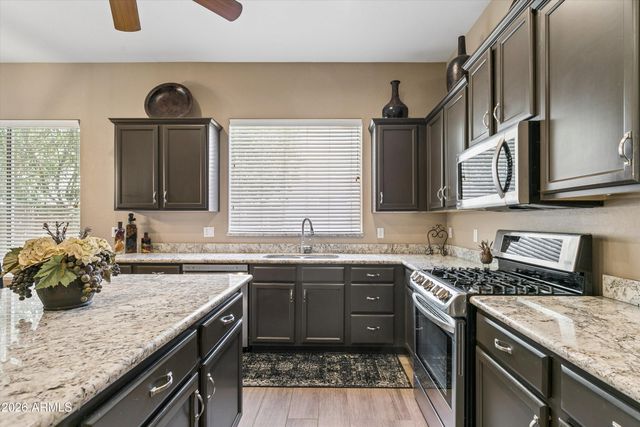 4342 W HACKAMORE Drive, Phoenix, AZ 85083