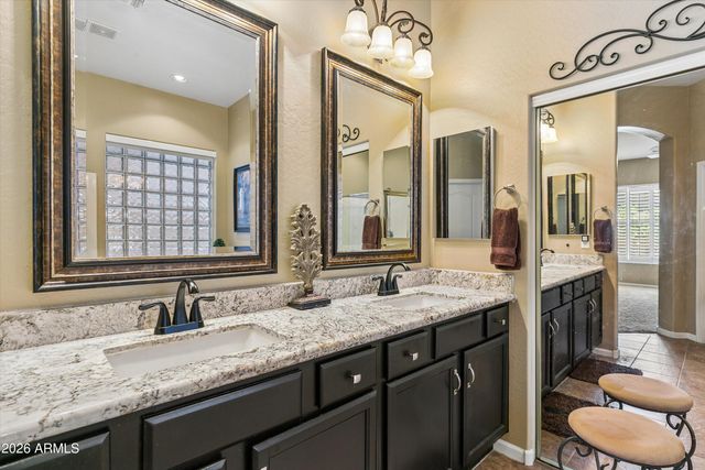 4342 W HACKAMORE Drive, Phoenix, AZ 85083