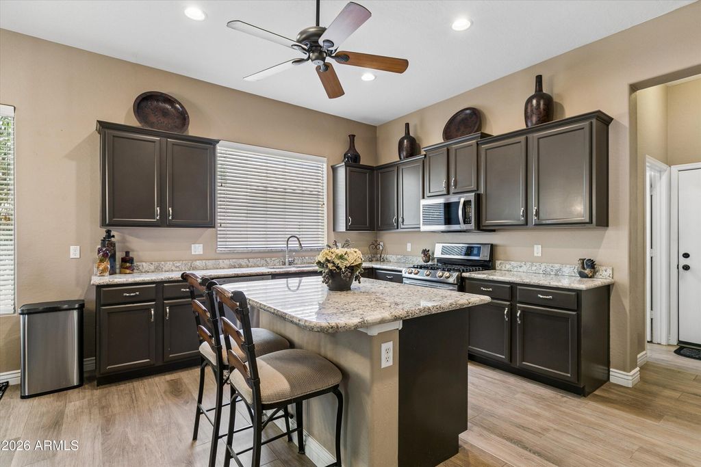 4342 W HACKAMORE Drive, Phoenix, AZ 85083 — photo 3
