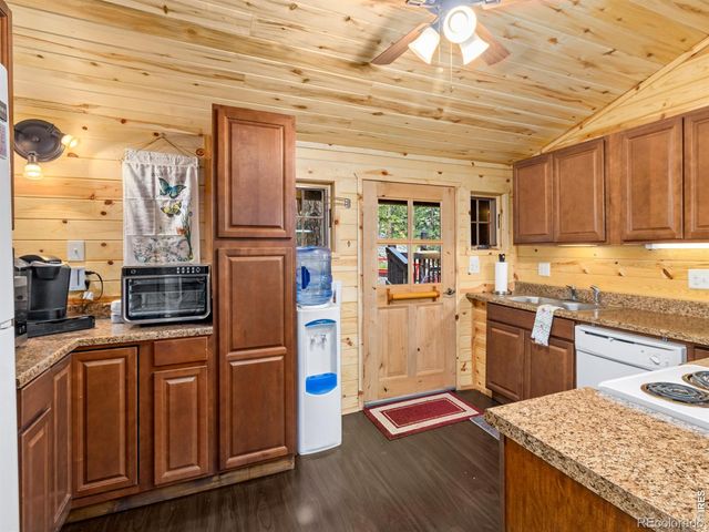 3154 Riverside Drive, Lyons, CO 80540