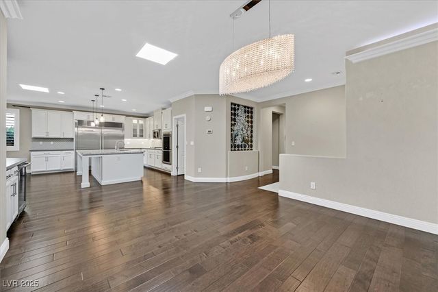 12243 Kings Eagle Street, Las Vegas, NV 89141