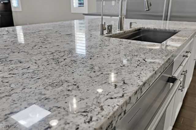 12243 Kings Eagle Street, Las Vegas, NV 89141