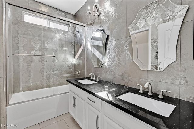 12243 Kings Eagle Street, Las Vegas, NV 89141