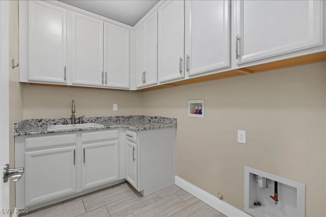 12243 Kings Eagle Street, Las Vegas, NV 89141