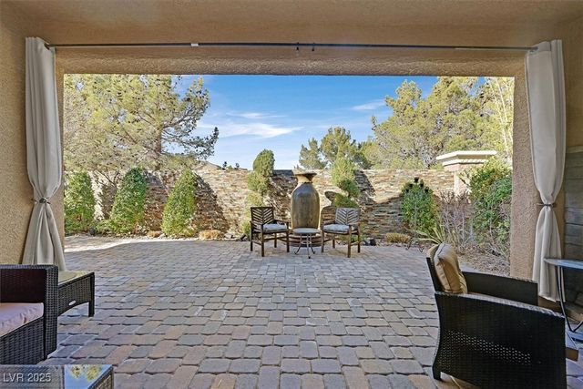 12243 Kings Eagle Street, Las Vegas, NV 89141