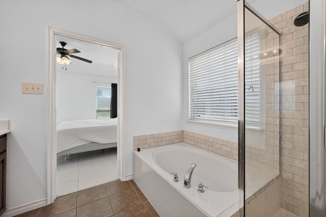 1048 Mercury Drive, Lavon, TX 75166