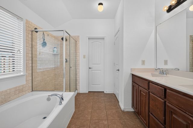 1048 Mercury Drive, Lavon, TX 75166