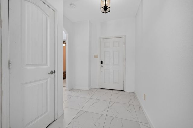 1048 Mercury Drive, Lavon, TX 75166
