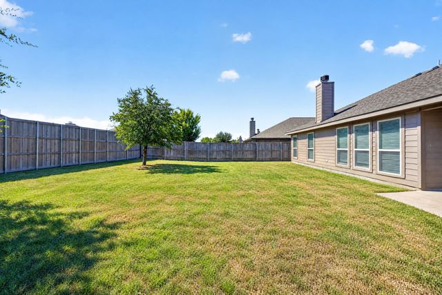 1048 Mercury Drive, Lavon, TX 75166