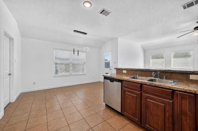 1048 Mercury Drive, Lavon, TX 75166