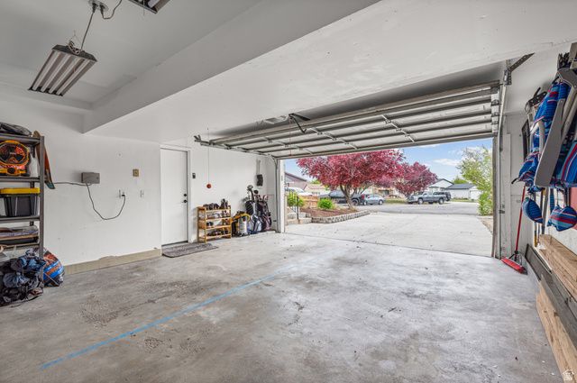 3585 W SILVERGLEN CIR, Taylorsville, UT 84129
