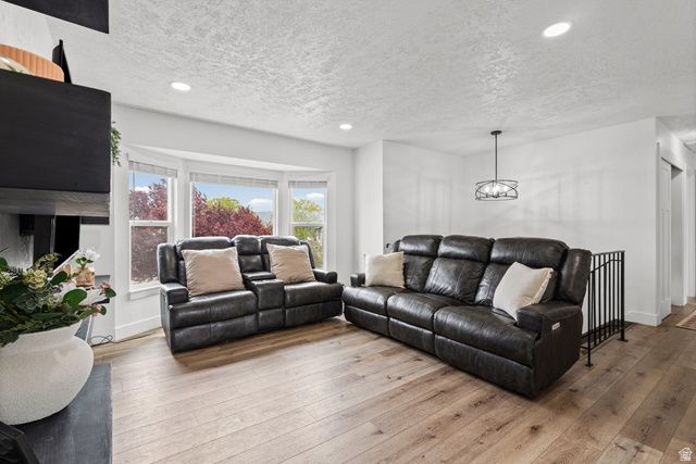 3585 W SILVERGLEN CIR, Taylorsville, UT 84129