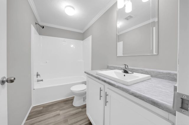 2775 Naples Court, Lapeer, MI 48446