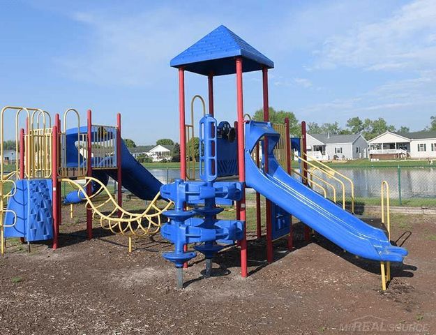 2775 Naples Court, Lapeer, MI 48446