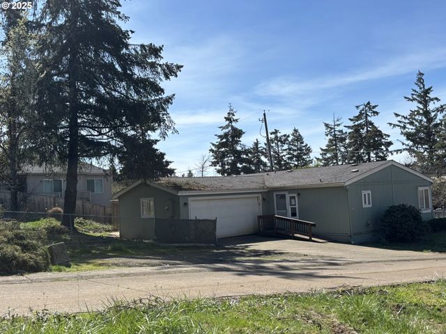 1038 HILLSIDE Dr, Cottage Grove, OR 97424