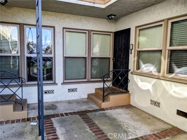208 Granada 208B, Long Beach, CA 90803
