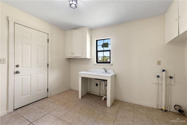 219 E Grimes Street, Harlingen, TX 78550